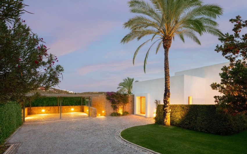 Obra nueva - Villa -
Casares - Pedregales