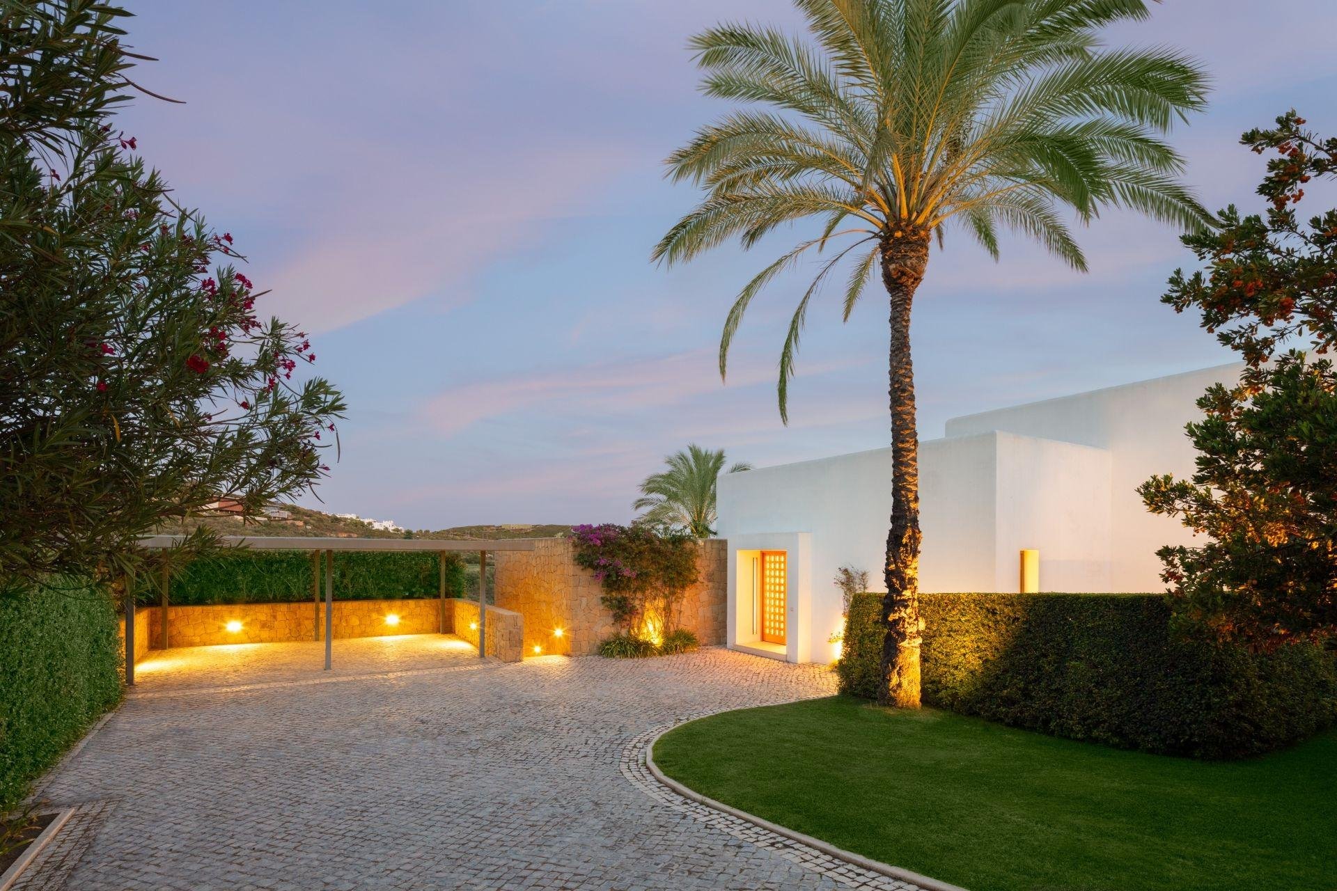 Obra nueva - Villa -
Casares - Pedregales