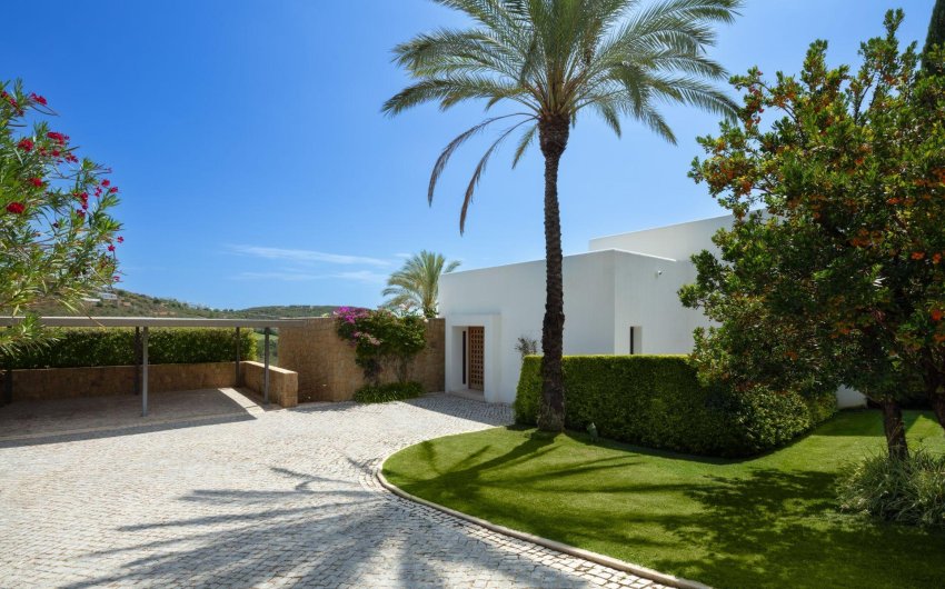 Obra nueva - Villa -
Casares - Pedregales