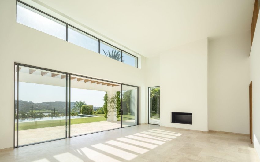 Obra nueva - Villa -
Casares - Pedregales