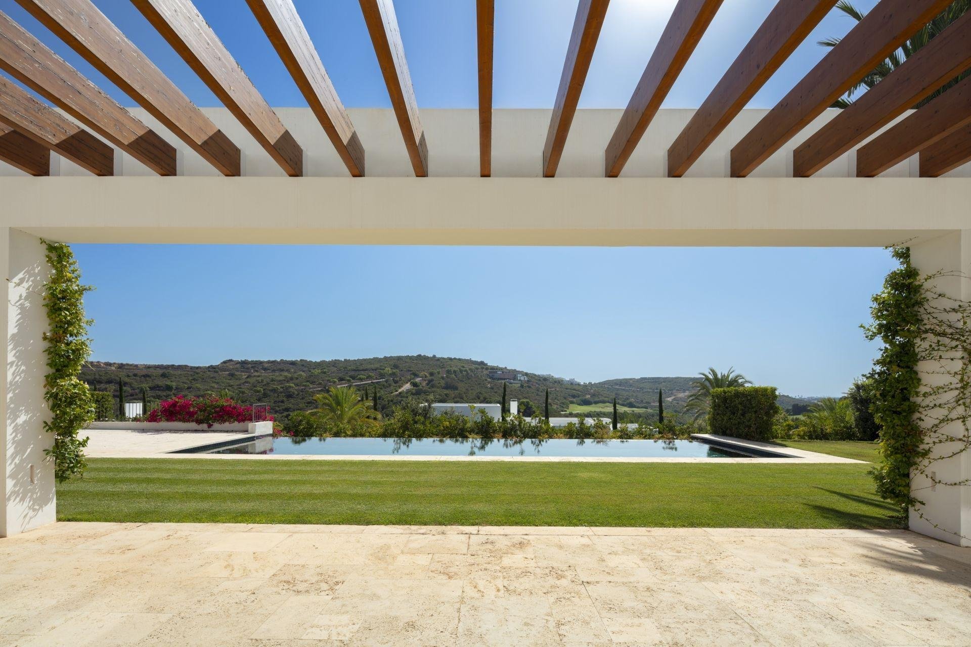 Obra nueva - Villa -
Casares - Pedregales