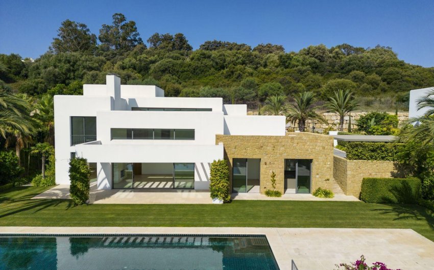 Obra nueva - Villa -
Casares - Pedregales