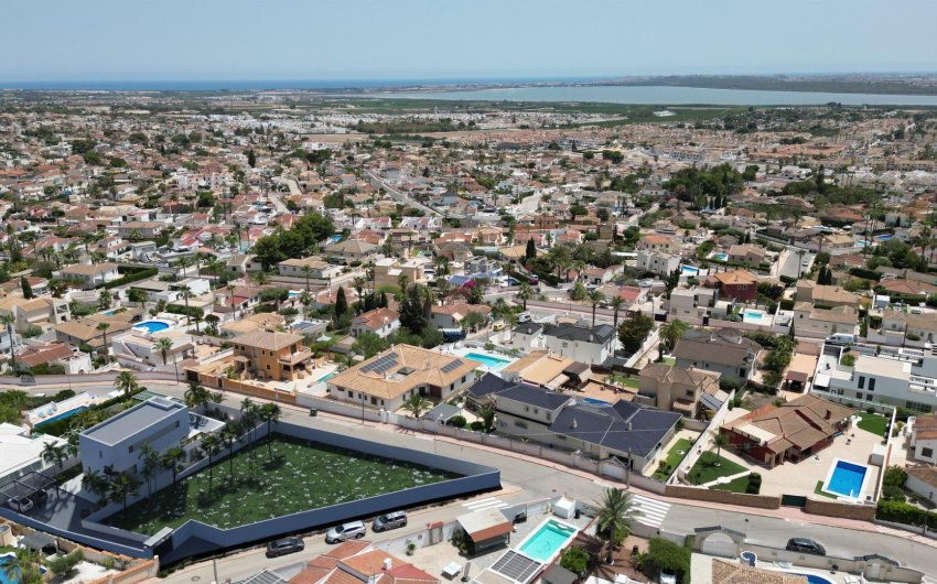 Obra nueva - Villa -
Ciudad Quesada