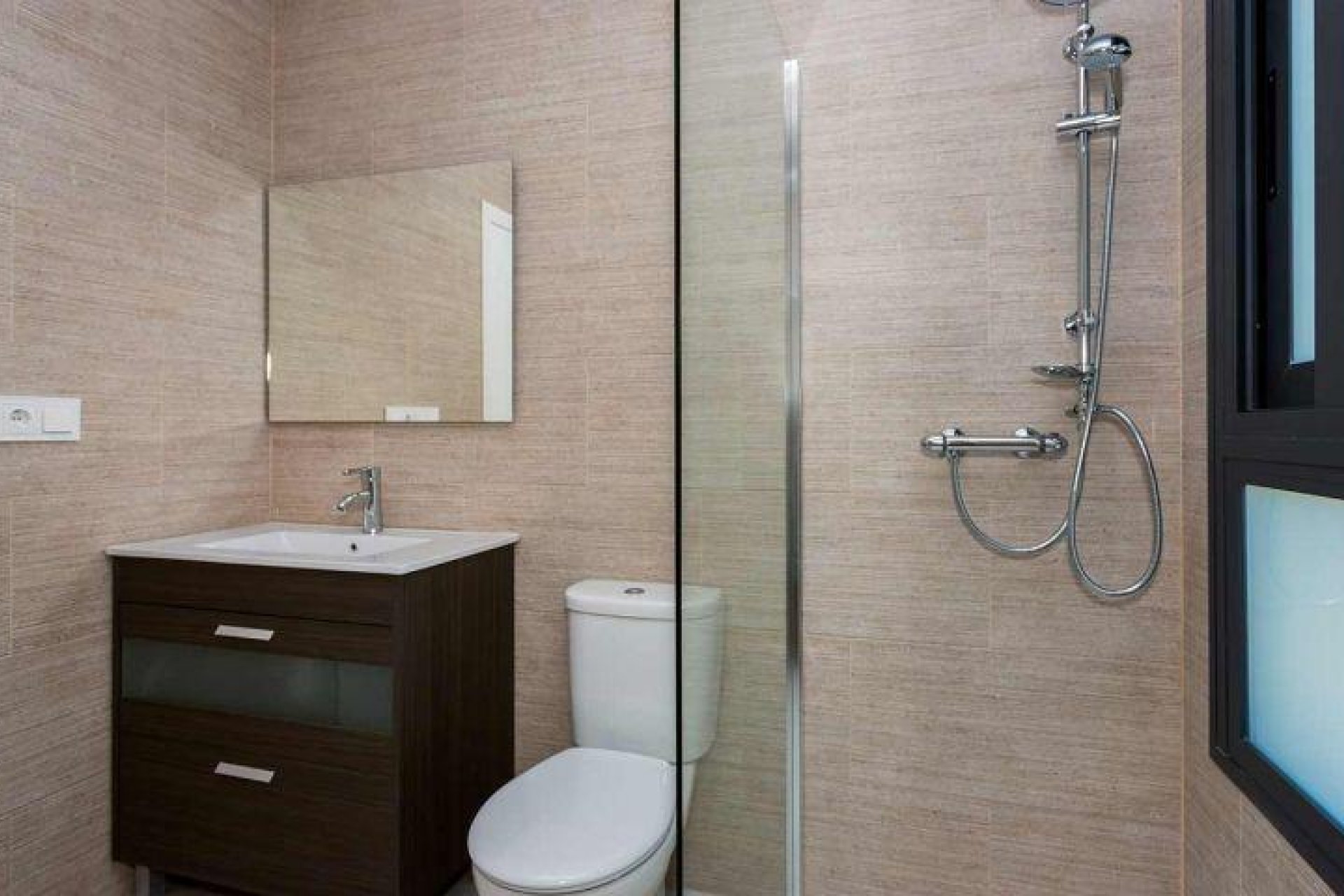 Obra nueva - Villa -
Daya Nueva - Centro