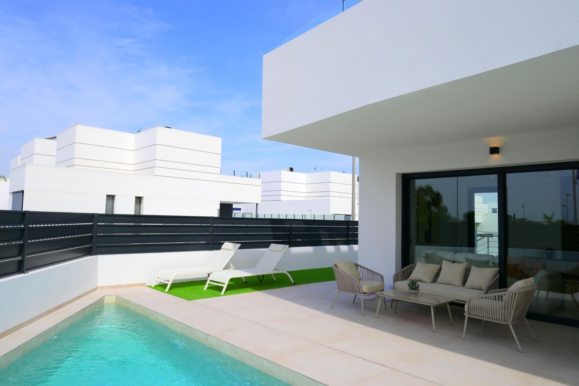 Obra nueva - Villa -
Dolores - polideportivo