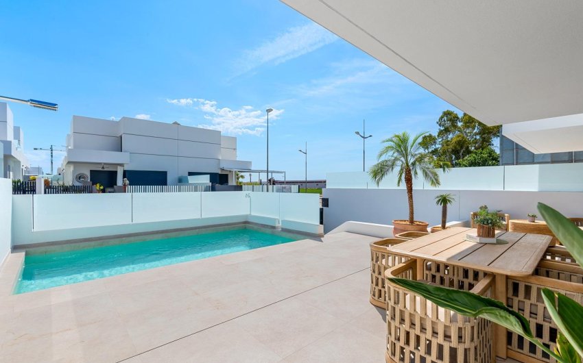 Obra nueva - Villa -
Dolores - Sector 3