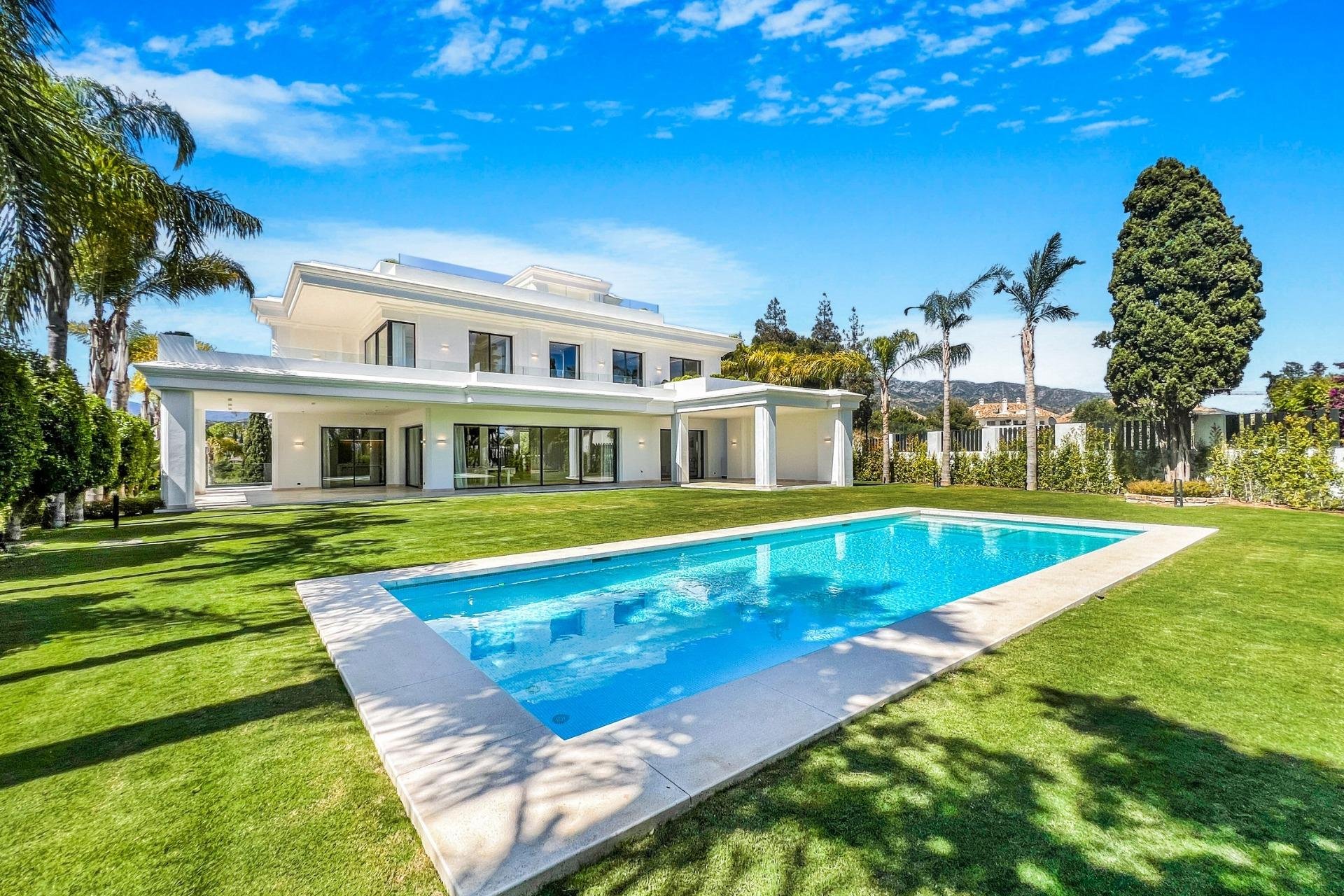 Obra nueva - Villa -
Marbella - Lomas De Marbella Club