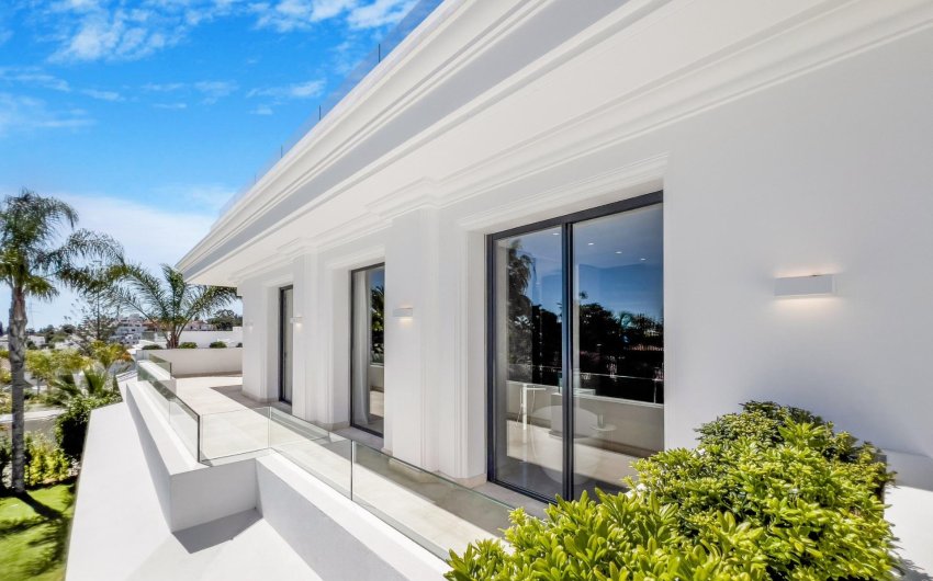 Obra nueva - Villa -
Marbella - Lomas De Marbella Club