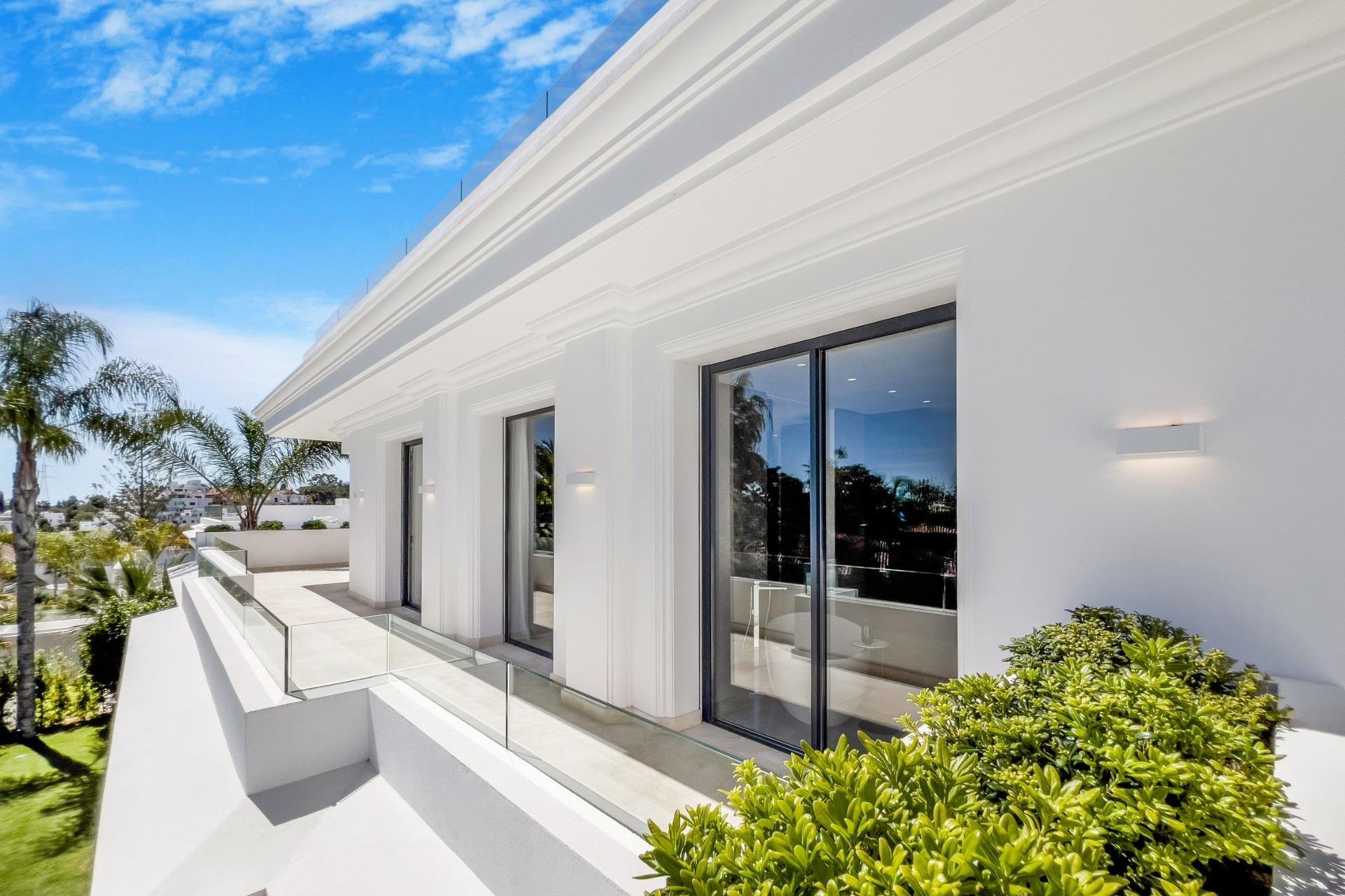 Obra nueva - Villa -
Marbella - Lomas De Marbella Club