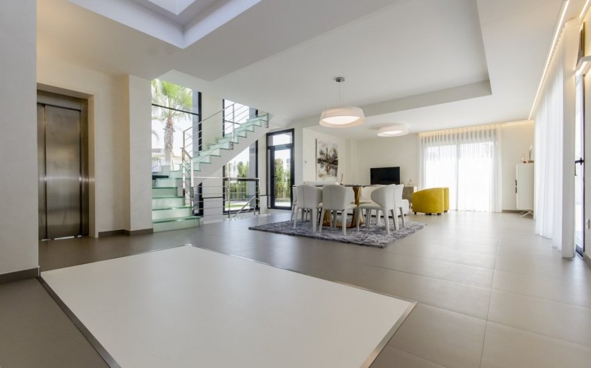 Obra nueva - Villa -
Orihuela Costa - Campoamor