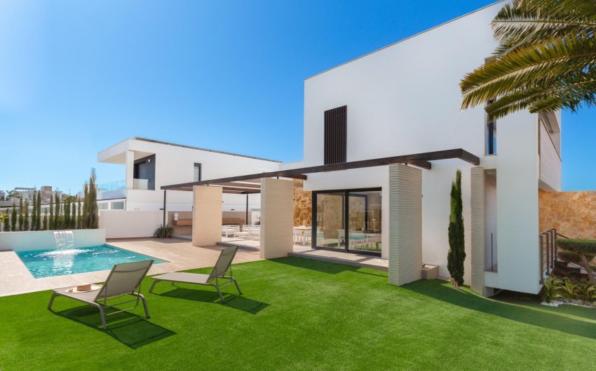 Obra nueva - Villa -
Orihuela Costa - Campoamor