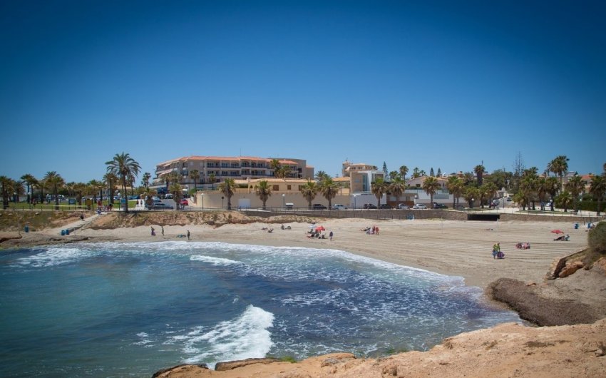 Obra nueva - Villa -
Orihuela Costa - Campoamor