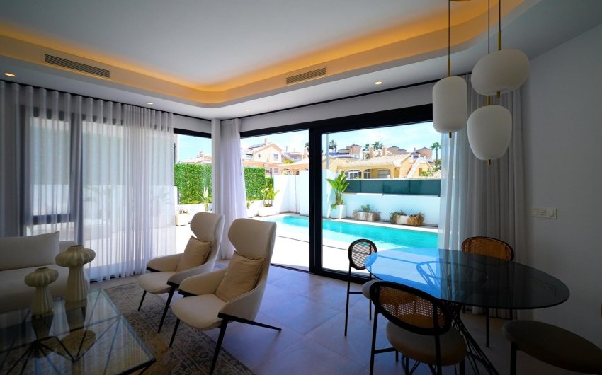 Obra nueva - Villa -
Orihuela Costa - Los Altos