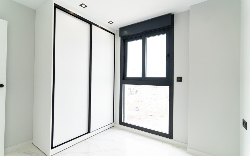 Obra nueva - Villa -
Orihuela Costa - Punta Prima