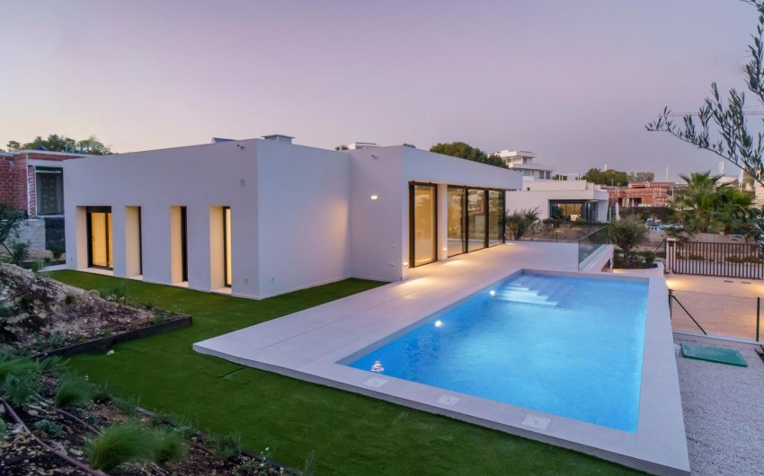 Obra nueva - Villa -
Orihuela - Las Colinas Golf