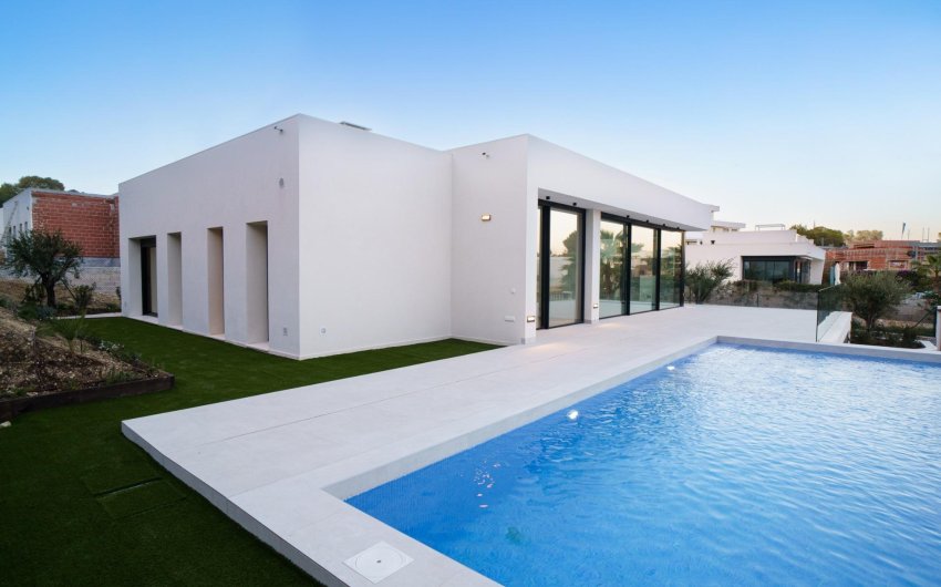 Obra nueva - Villa -
Orihuela - Las Colinas Golf