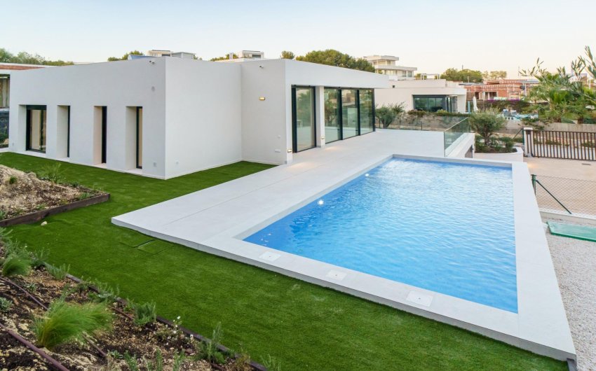 Obra nueva - Villa -
Orihuela - Las Colinas Golf