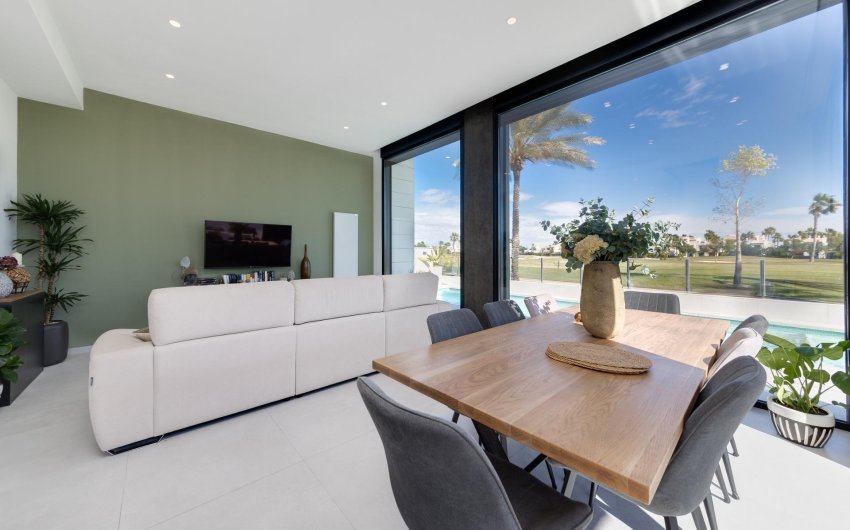 Obra nueva - Villa -
Pilar de la Horadada - Roda Golf