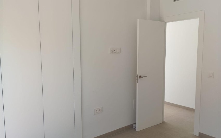 Obra nueva - Villa -
Pilar de la Horadada - Roda Golf