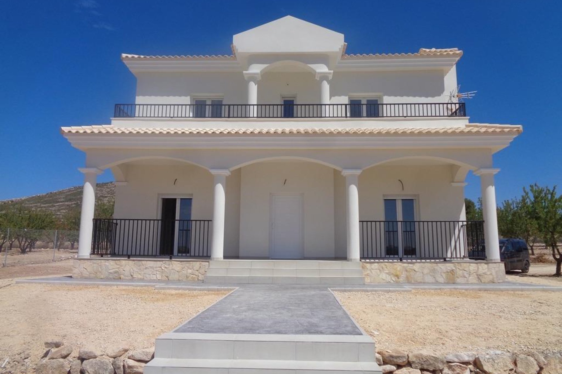 Obra nueva - Villa -
Pinoso - Camino Del Prado