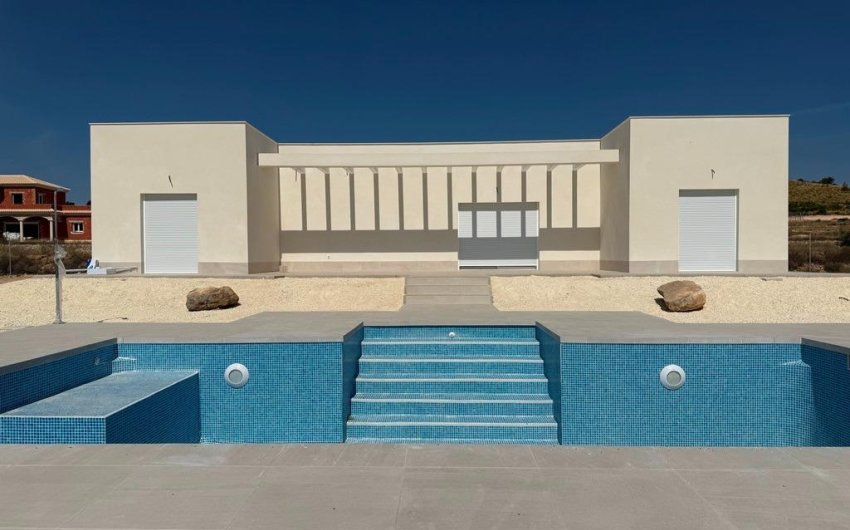 Obra nueva - Villa -
Pinoso - Camino Del Prado