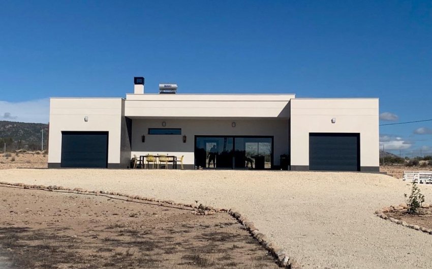 Obra nueva - Villa -
Pinoso - Camino Del Prado