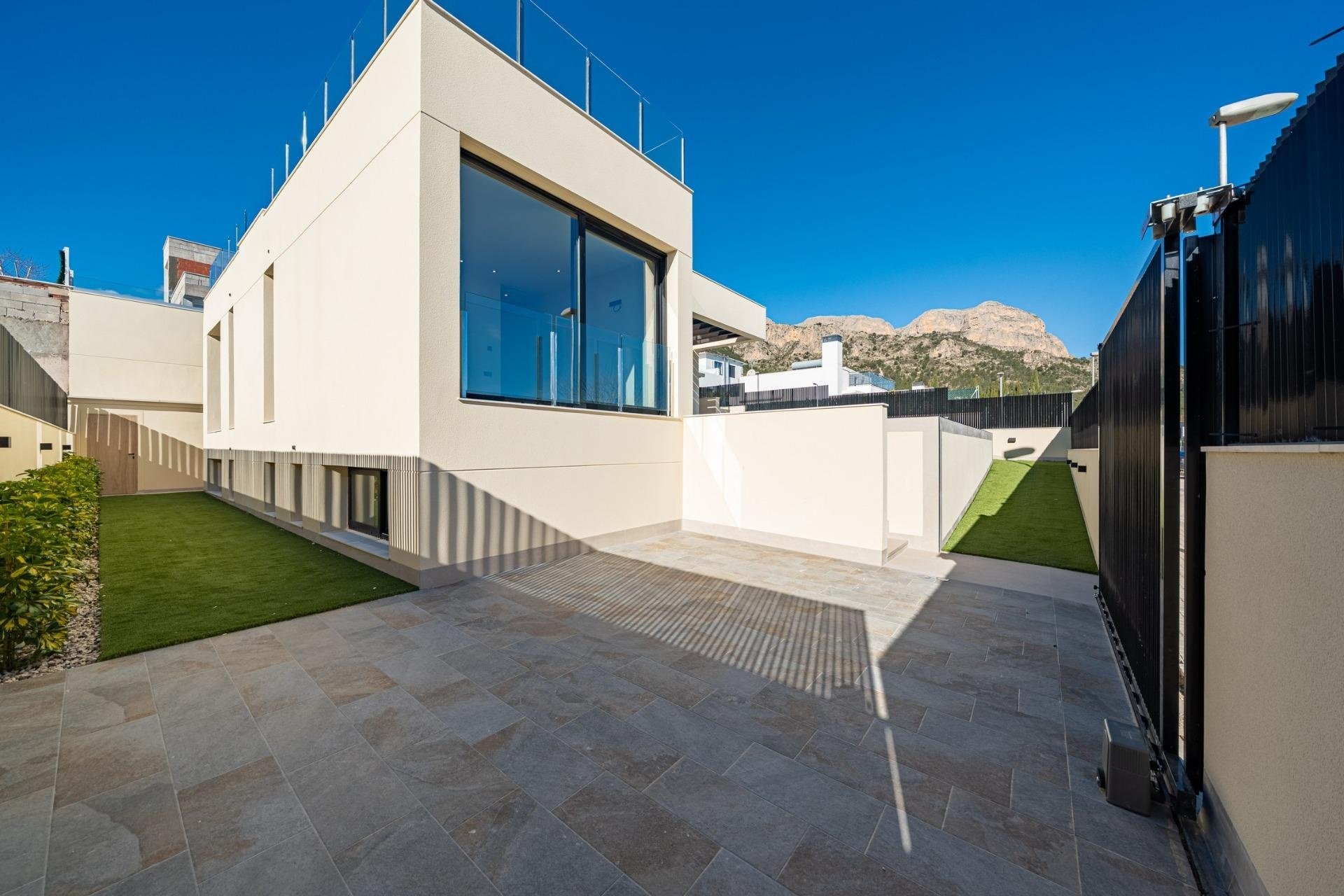 Obra nueva - Villa -
Polop - La Alberca