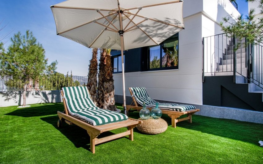 Obra nueva - Villa -
Polop - Urbanizaciones