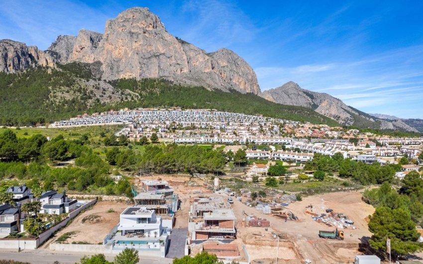 Obra nueva - Villa -
Polop - Urbanizaciones