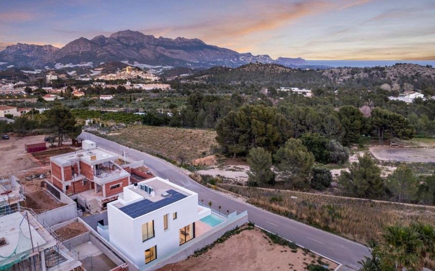 Obra nueva - Villa -
Polop - Urbanizaciones