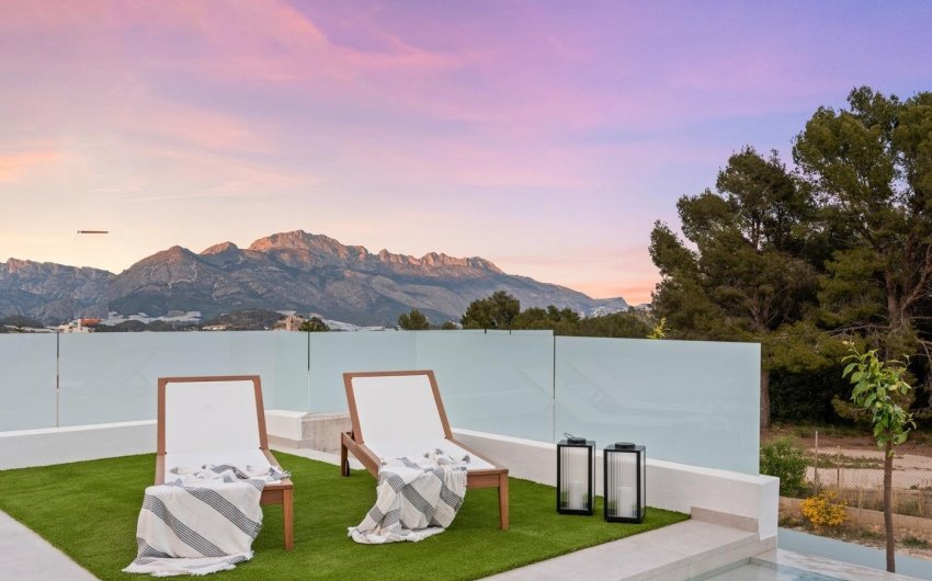 Obra nueva - Villa -
Polop - Urbanizaciones