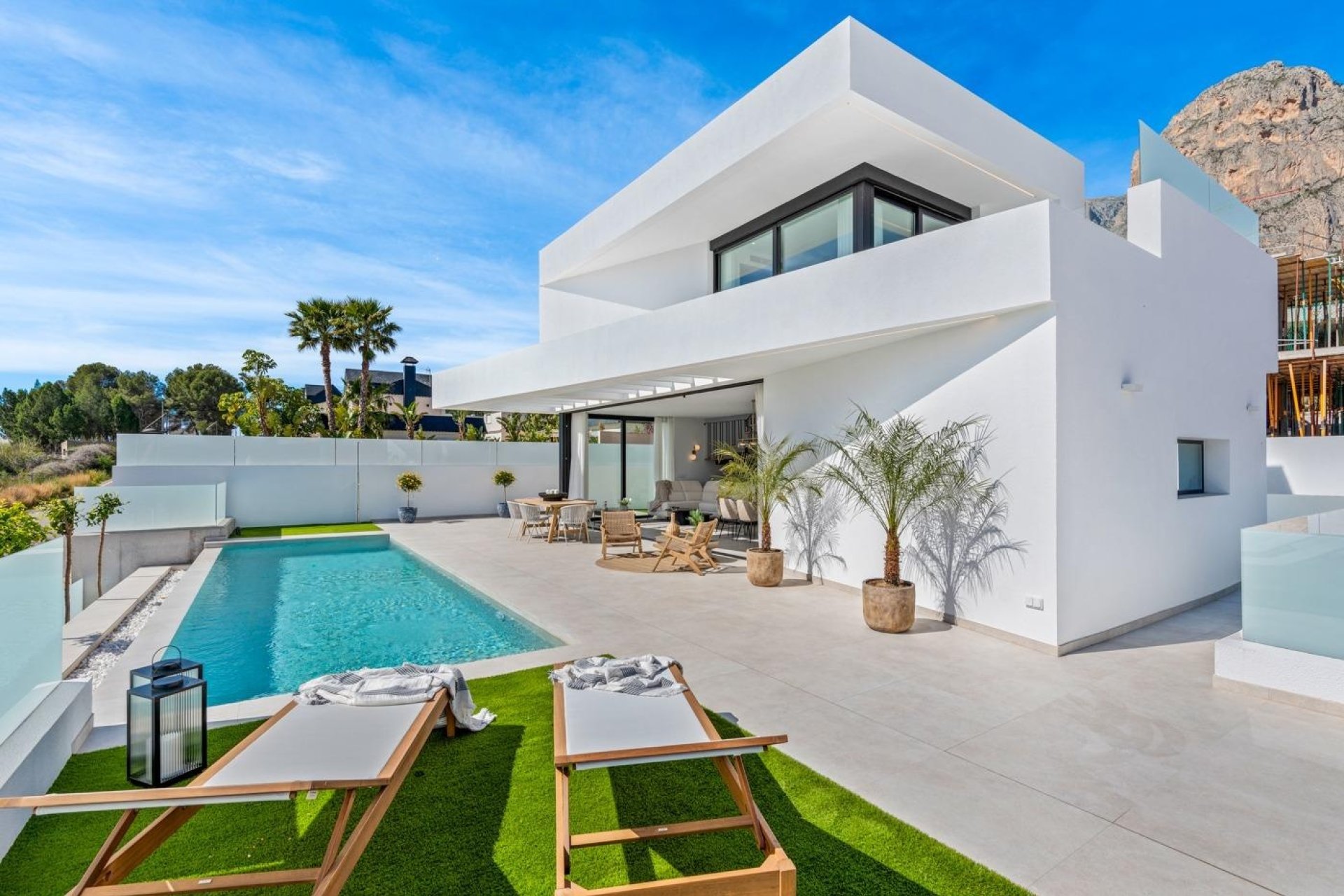 Obra nueva - Villa -
Polop - Urbanizaciones