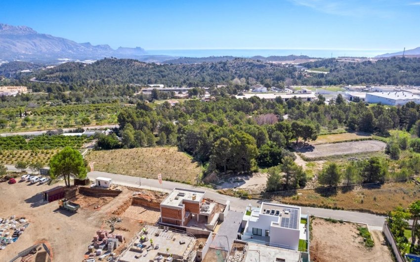 Obra nueva - Villa -
Polop - Urbanizaciones