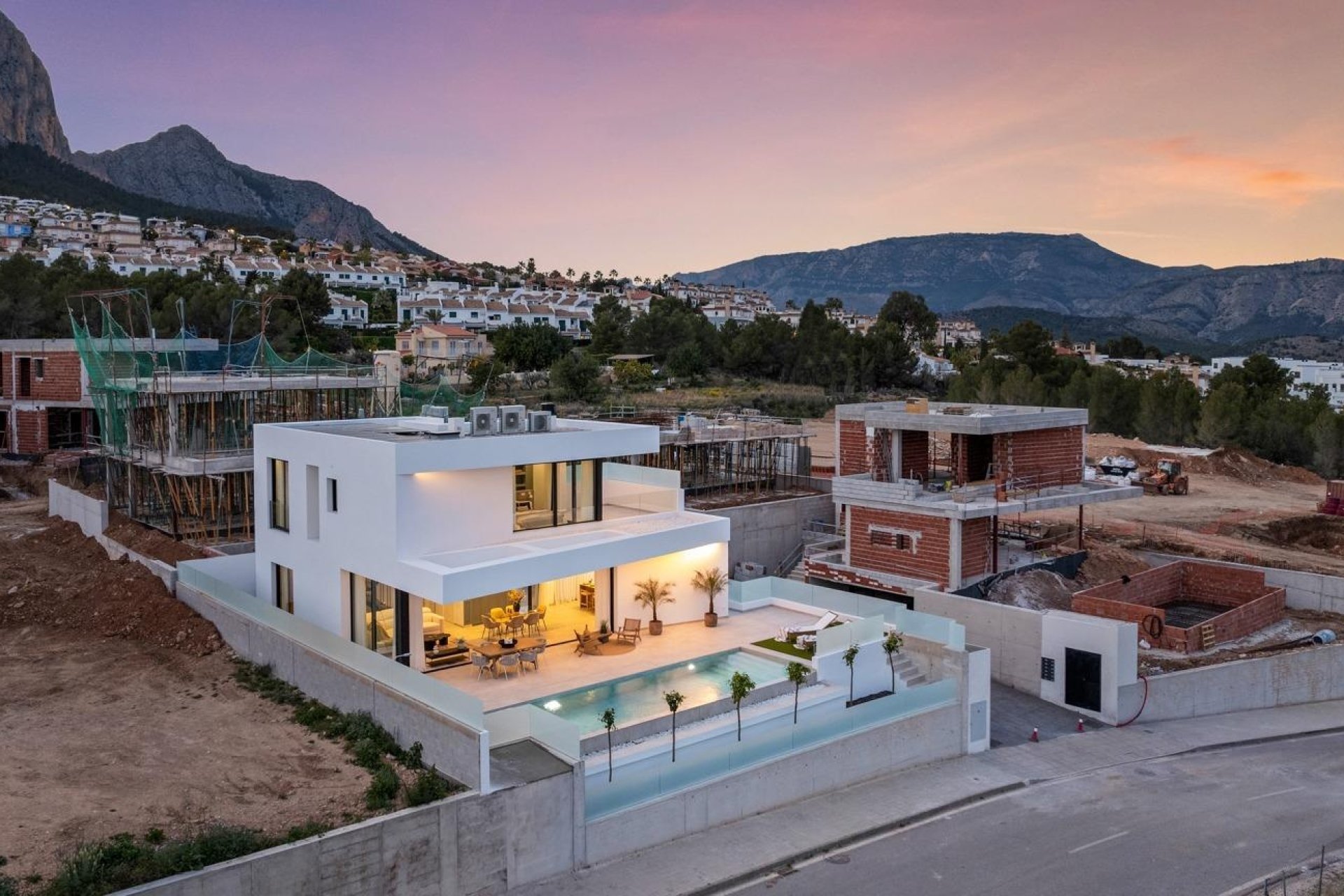 Obra nueva - Villa -
Polop - Urbanizaciones