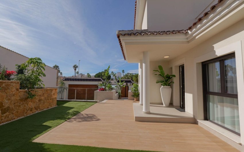 Obra nueva - Villa -
Rojales - Ciudad Quesada