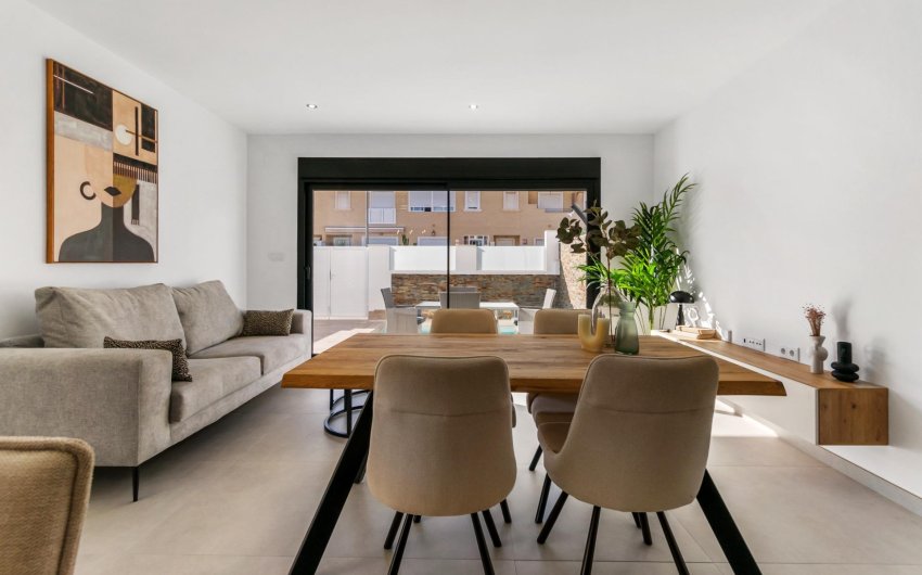 Obra nueva - Villa -
San Pedro del Pinatar - Polideportivo