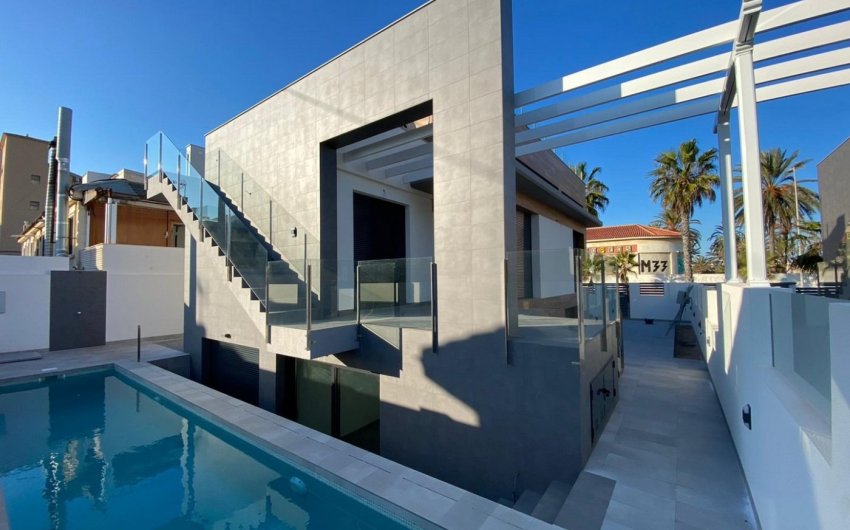 Obra nueva - Villa -
Torrevieja - La Mata