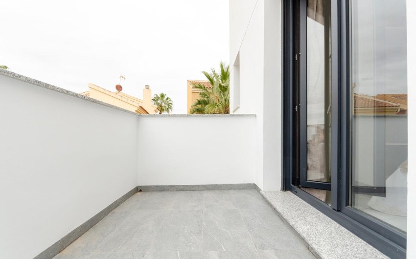 Obra nueva - Villa -
Torrevieja - Torretas