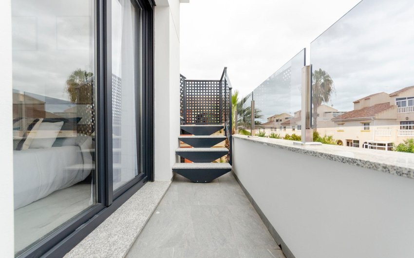 Obra nueva - Villa -
Torrevieja - Torretas