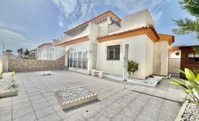 Quad House - Reventa - Orihuela Costa -
                Playa Flamenca