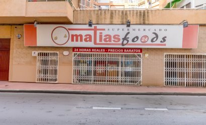 Reclame - Herverkoop -
                Torrevieja - MO-77910