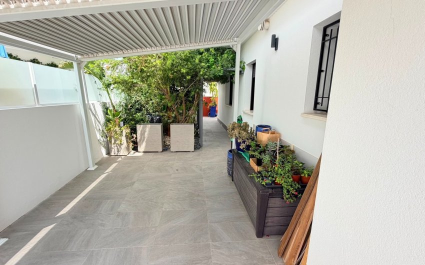 Resale - 4. House - Detached Villa -
Los Montesinos - La Herrada