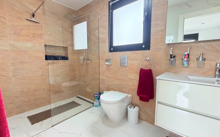 Resale - 4. House - Detached Villa -
Los Montesinos - La Herrada