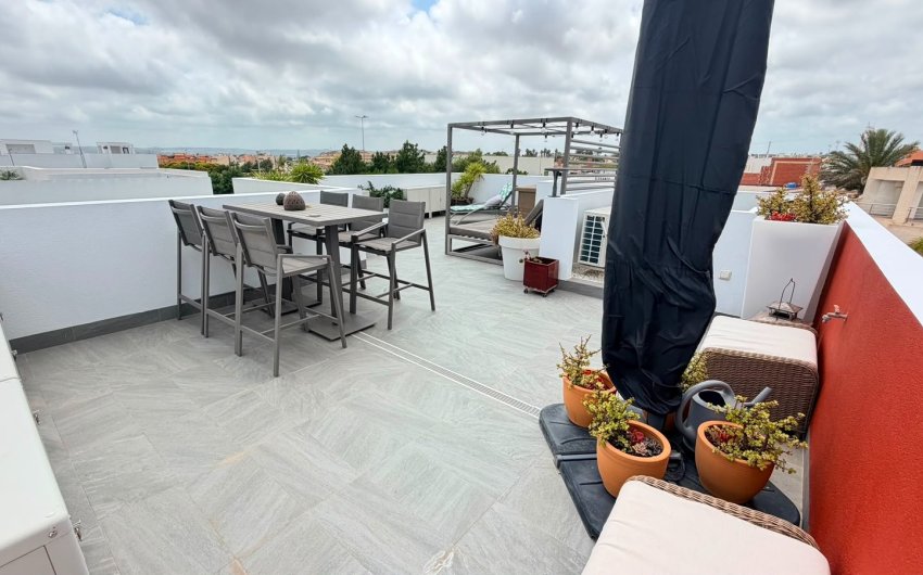 Resale - 4. House - Detached Villa -
Los Montesinos - La Herrada