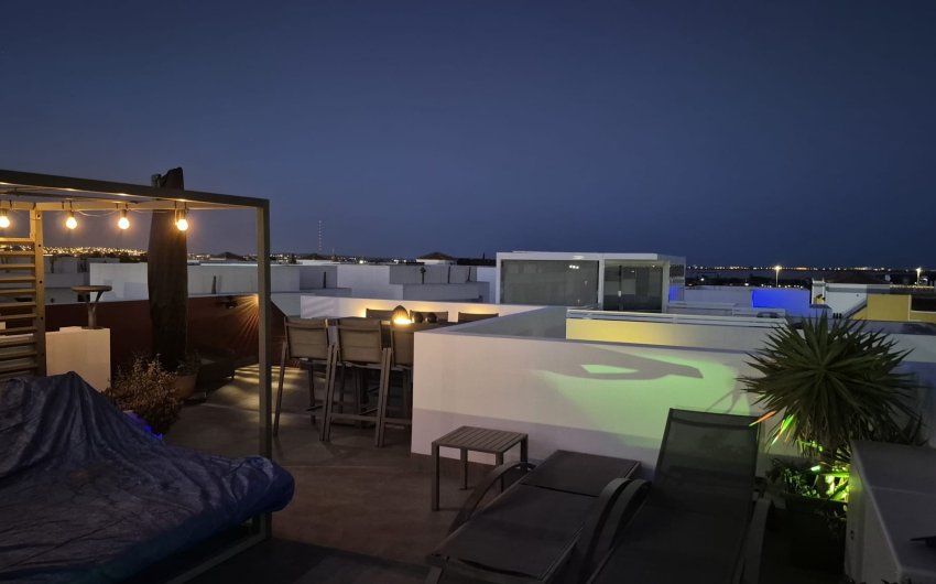 Resale - 4. House - Detached Villa -
Los Montesinos - La Herrada