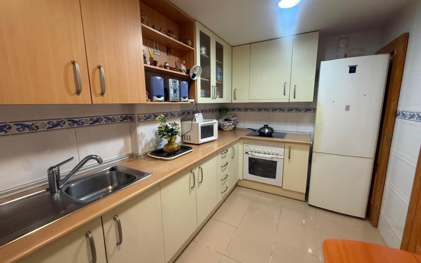Resale - Apartamento -
Guardamar del Segura - Avenida del Puerto