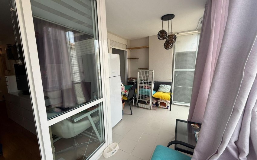 Resale - Apartamento -
Guardamar del Segura - Puerto Deportivo