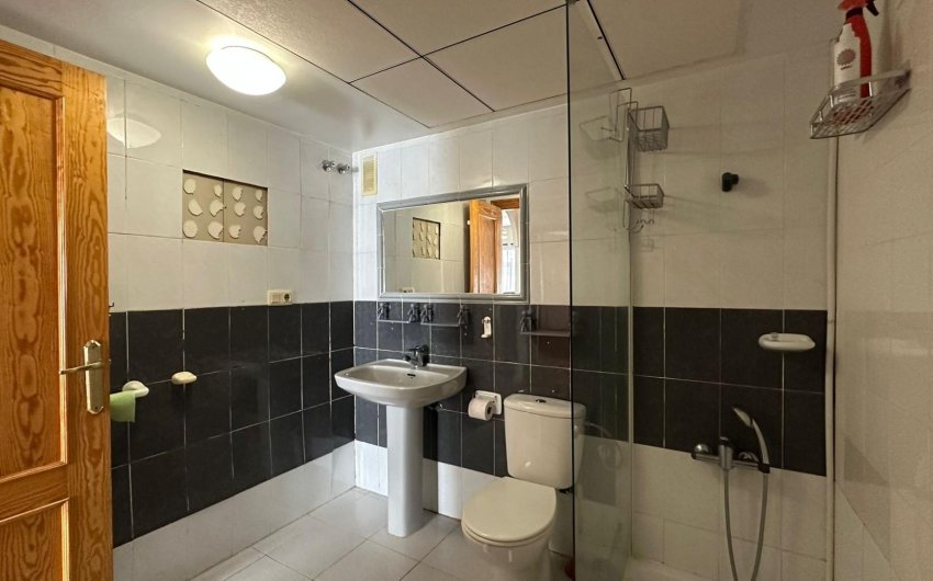 Resale - Apartamento -
Torrevieja - Centro