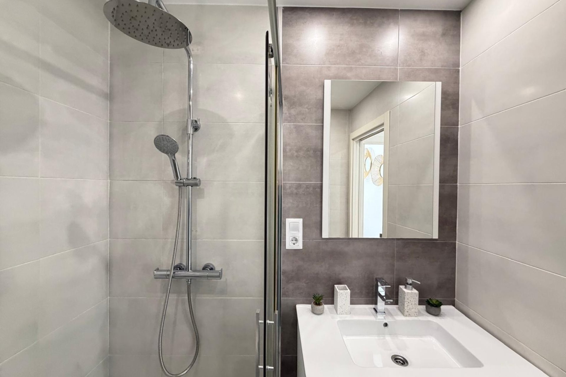 Resale - Apartamento -
Torrevieja - Centro