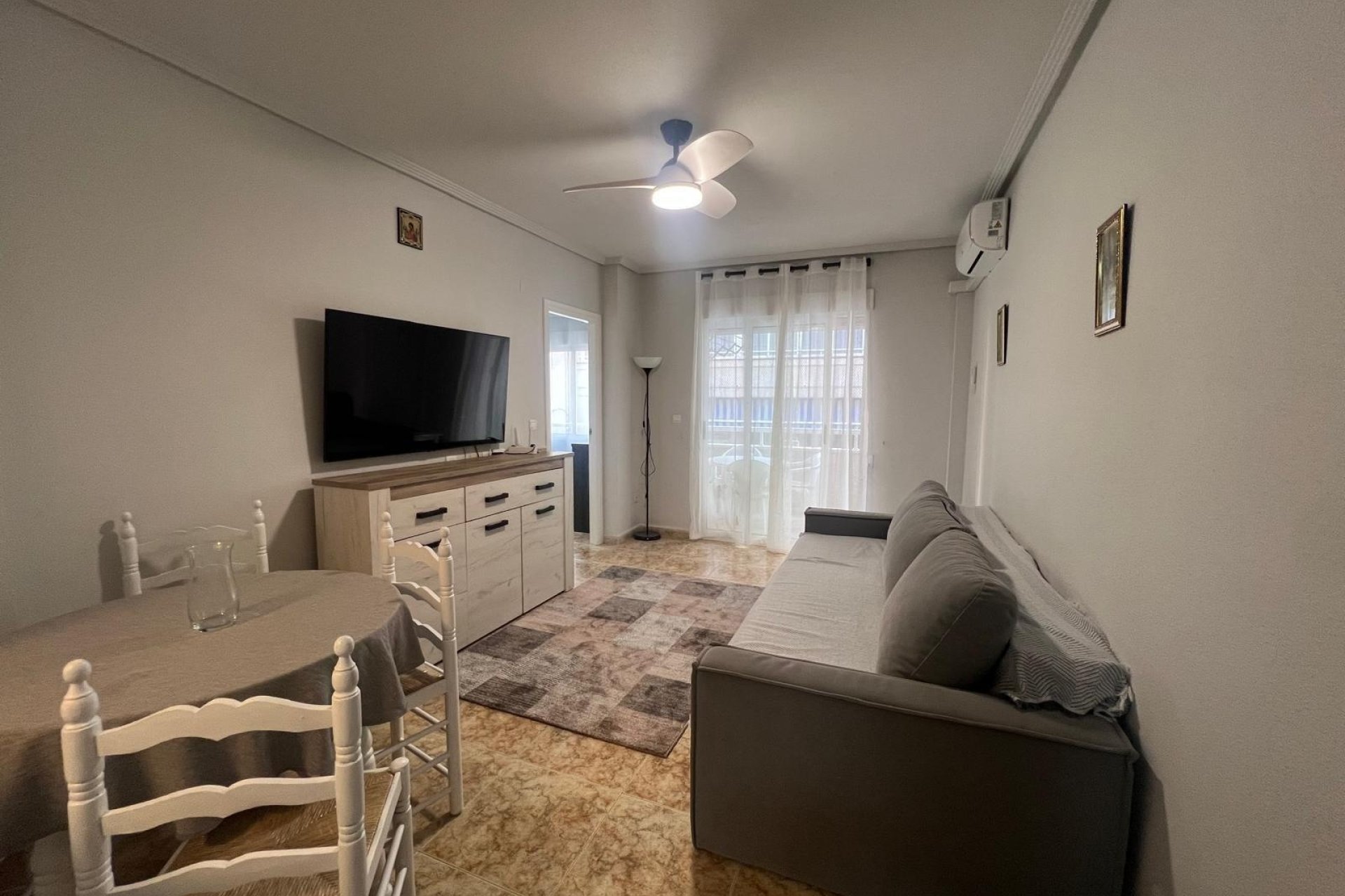 Resale - Apartamento -
Torrevieja - Centro